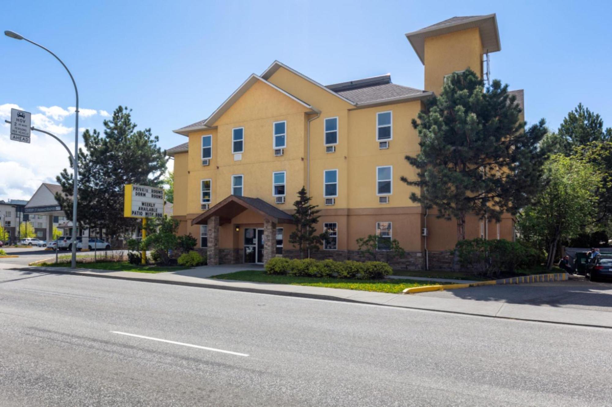 Hi Kelowna Hostel Exterior foto